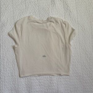 ALO Yoga Women's Cream Ribbed Crop Top
